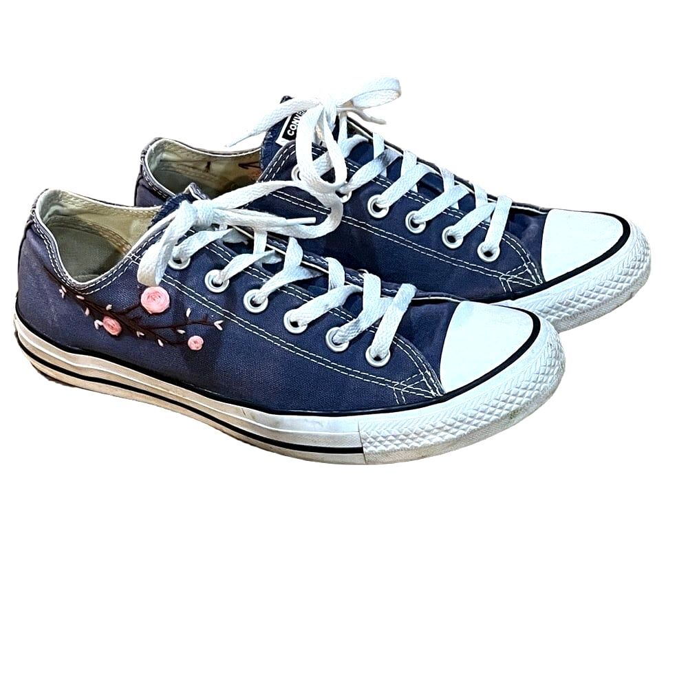 7.5 embroiled converse shoes